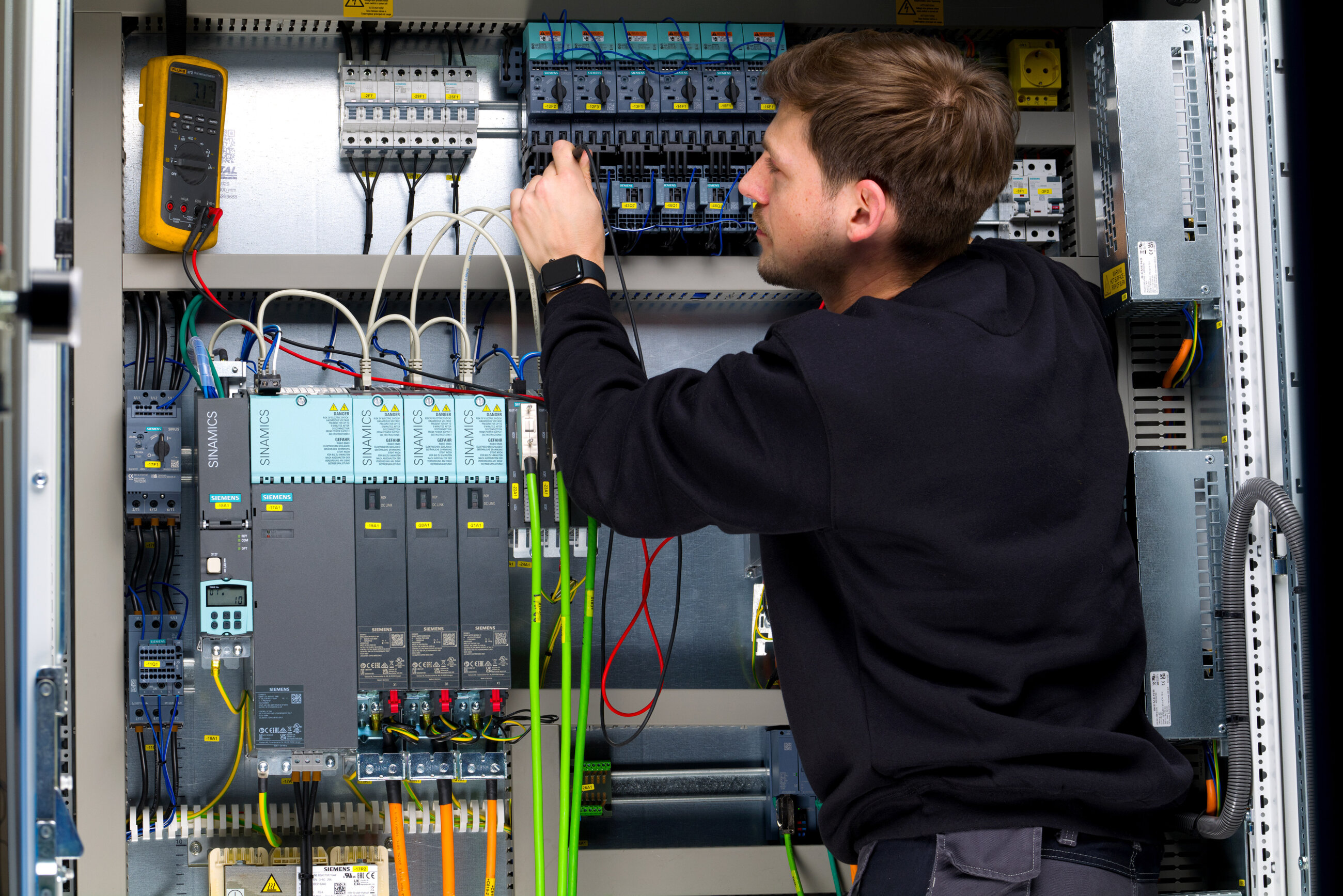 Industrie Elektriker Anlagenbau