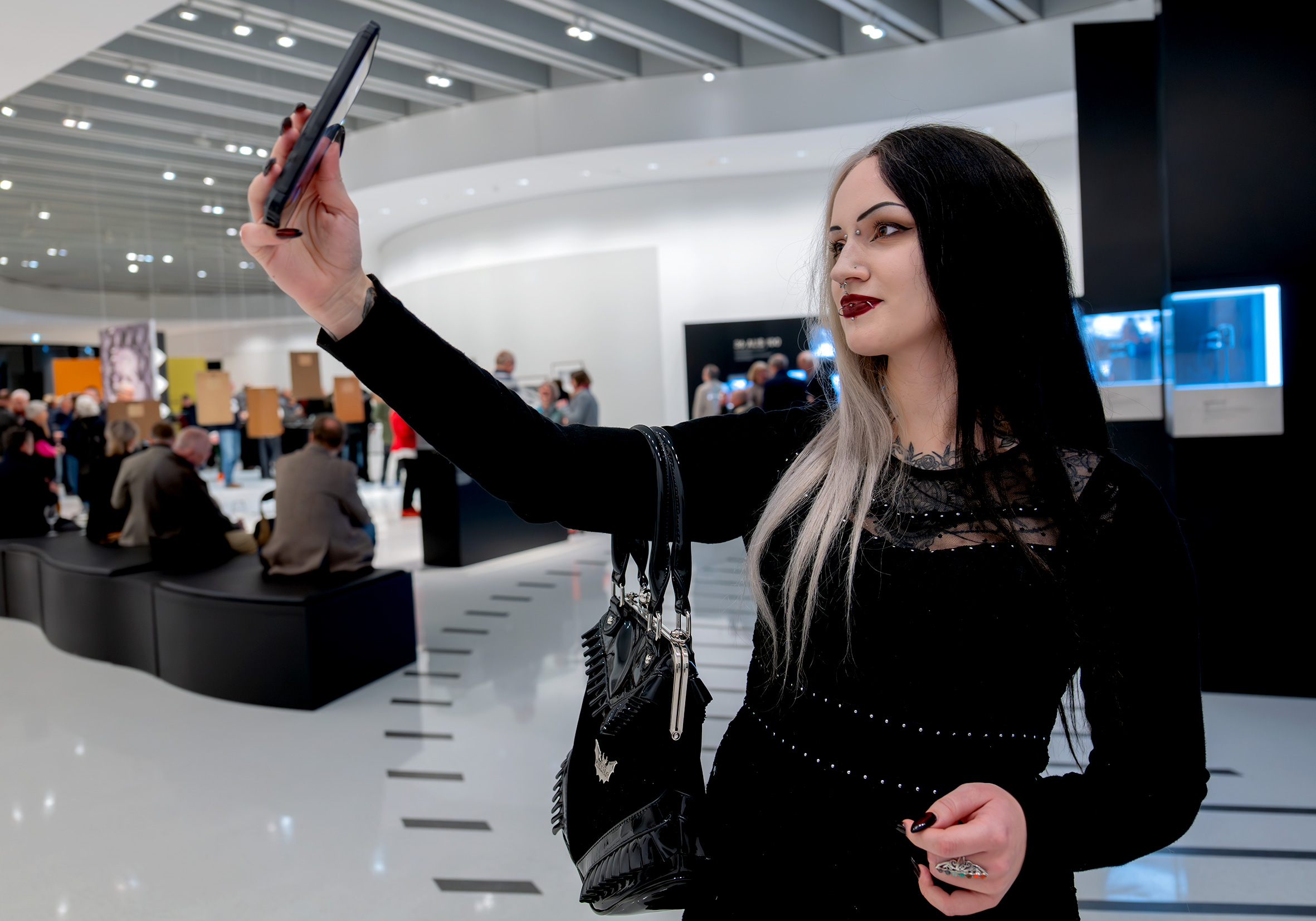 Leica Vernissage Punk Portrait 5