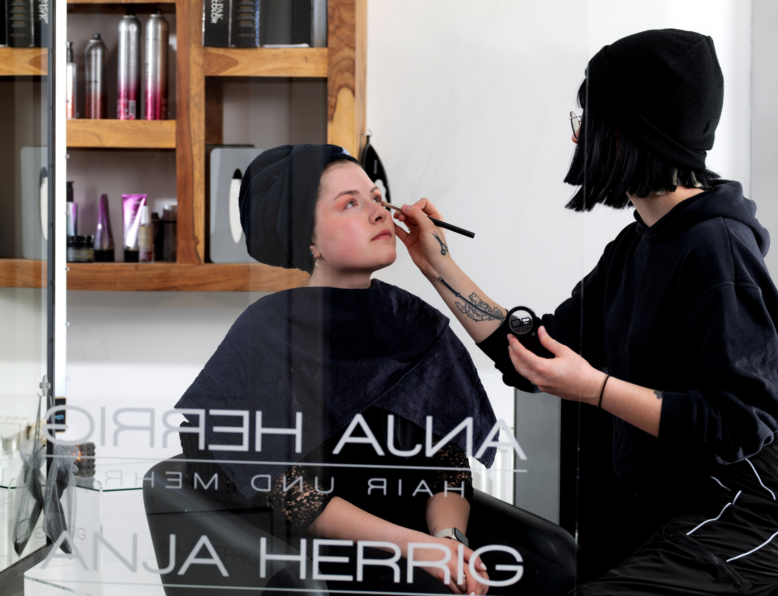 Optik Individuell Model Friseur Herrig