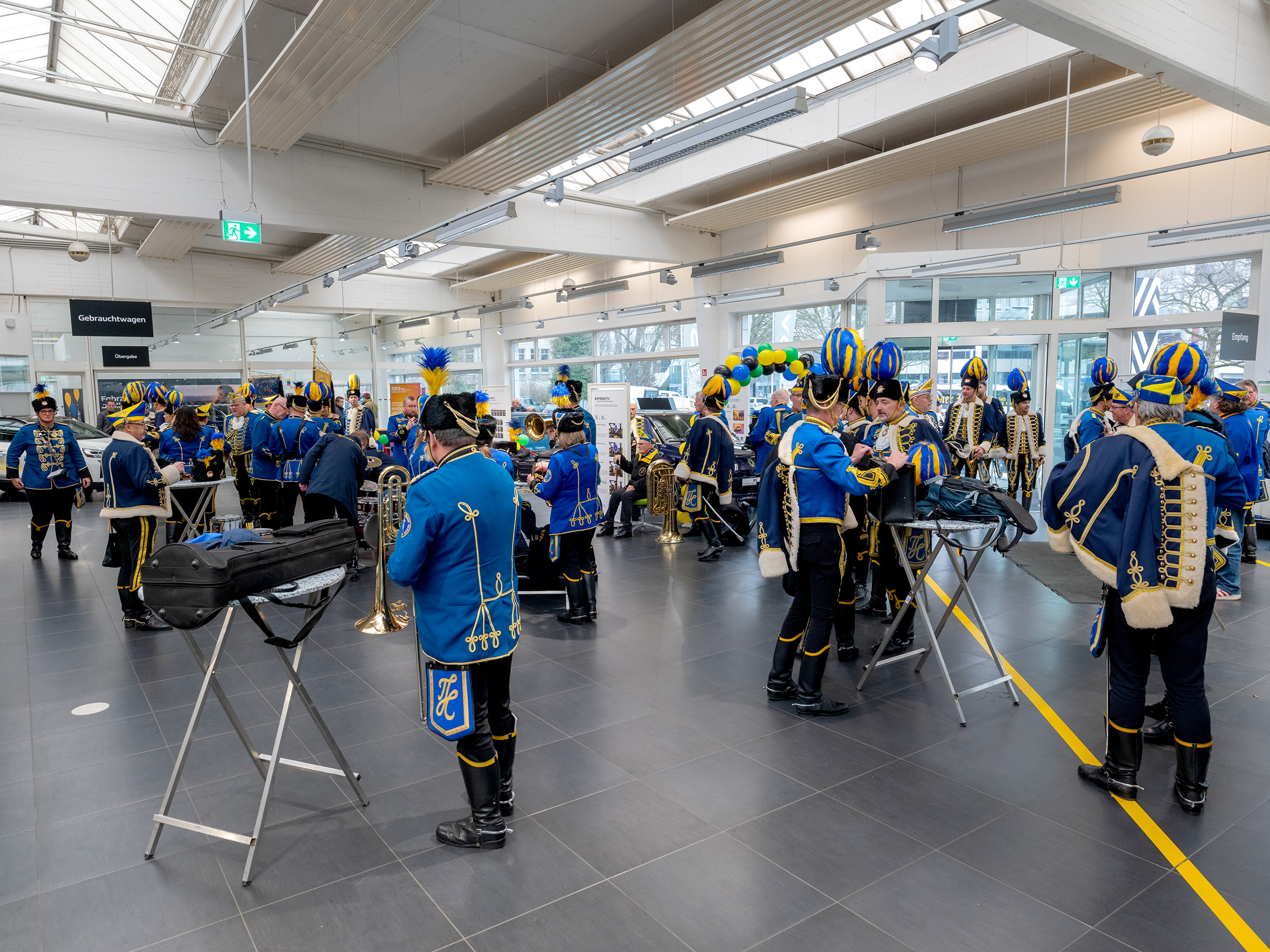 TREUER HUSAR Renault Retail Group Köln (5 Von 49)